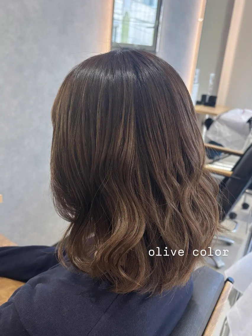 ミディアム ヘアカラー トリートメント konomi✧︎*。 ／暖色カラー🍒‎のヘアスタイル