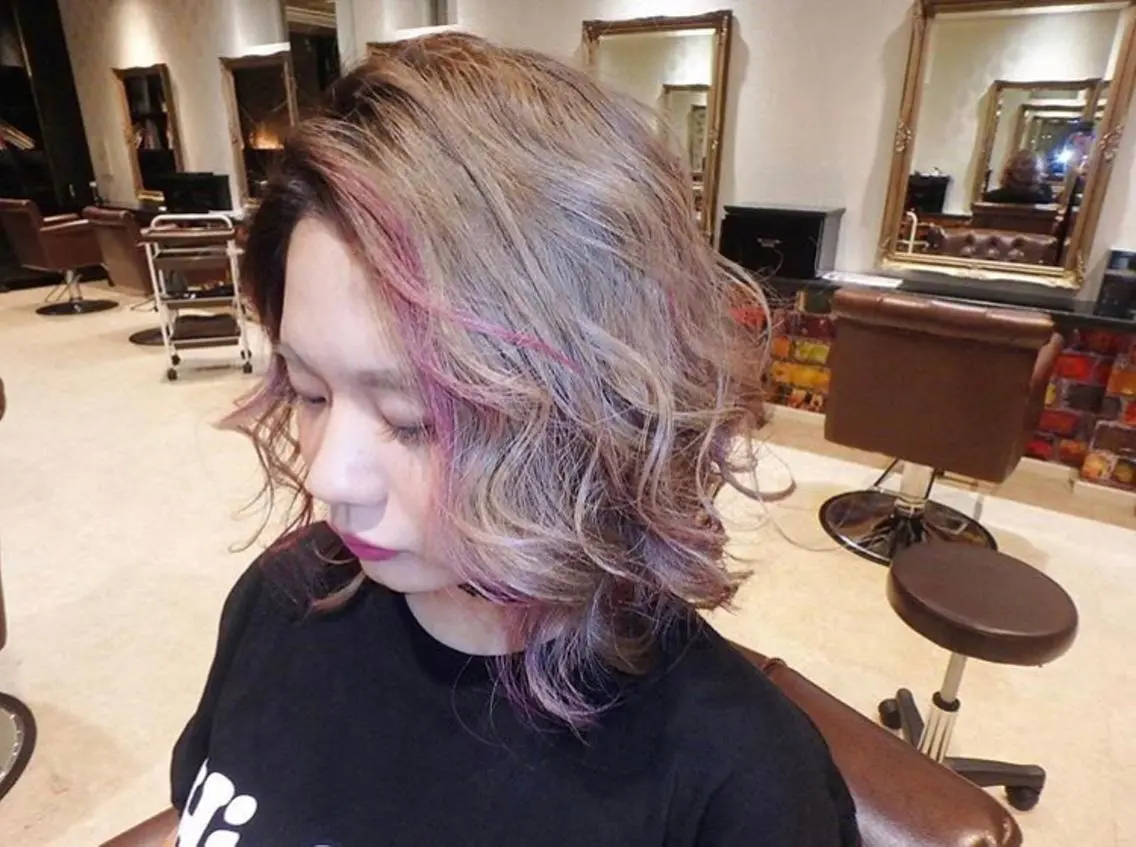 ミディアム カラー ベージュカラー ピンクカラー ヘアカラー トリートメント 🌹 AKARI 🌹のヘアスタイル