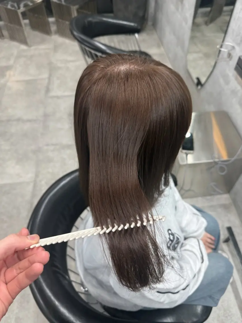 ミディアム カラー ヘアカラー トリートメント You/透明感カラー レイヤーカット/ボブのヘアスタイル