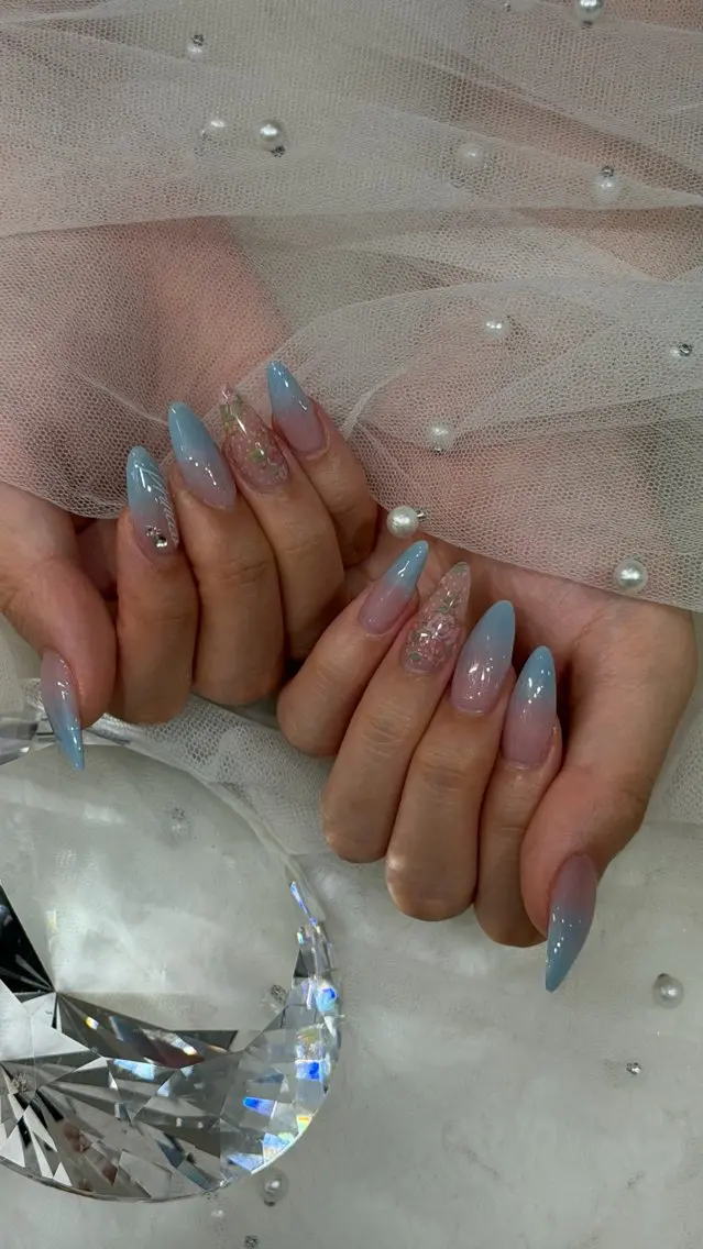 ネイル ハンドネイル ベスティオーラ aineのネイルデザイン
