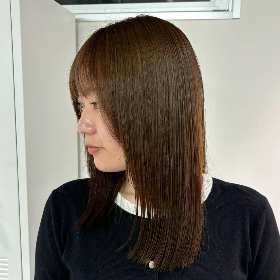 ミディアム カラー ベージュカラー ブリーチ ブラウンカラー 髪質改善 縮毛矯正 ネヅ カオルのヘアスタイル