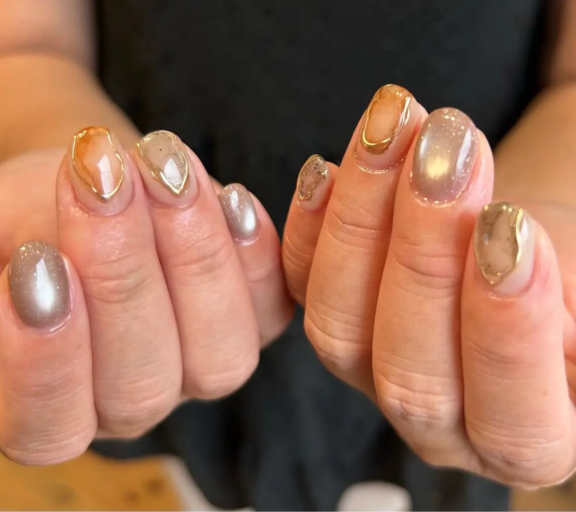 ネイル フラッシュネイル マグネットネイル ニュアンスネイル オフィスネイル ショートネイル sufu. nail YUKIのネイルデザイン