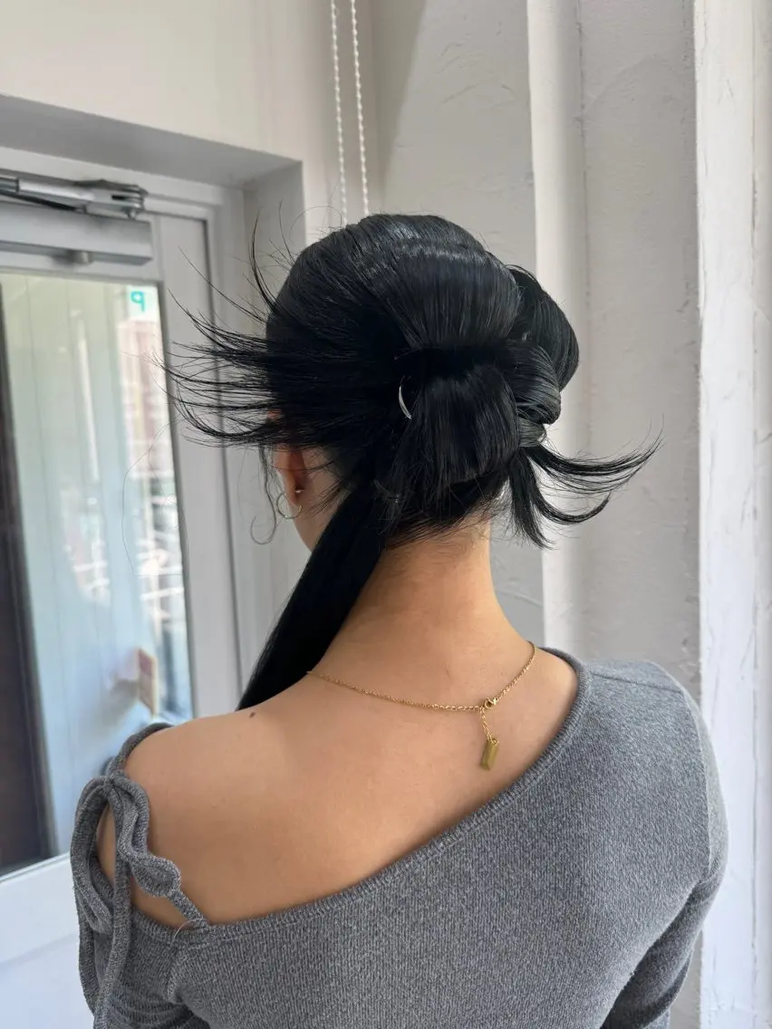 セミロング 神谷 亜結美のヘアスタイル
