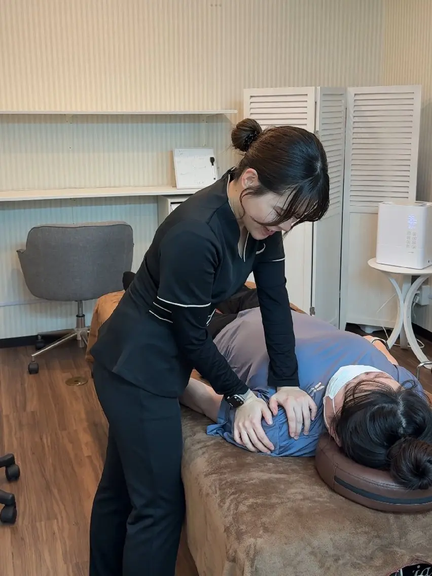 姿勢改善サロン  YOKU/理学療法士のエステ・リラクイメージ
