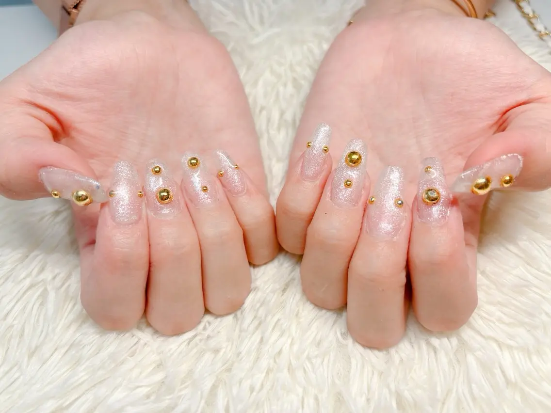 ネイル ハンドネイル パッチリオメメ Lianaのネイルデザイン