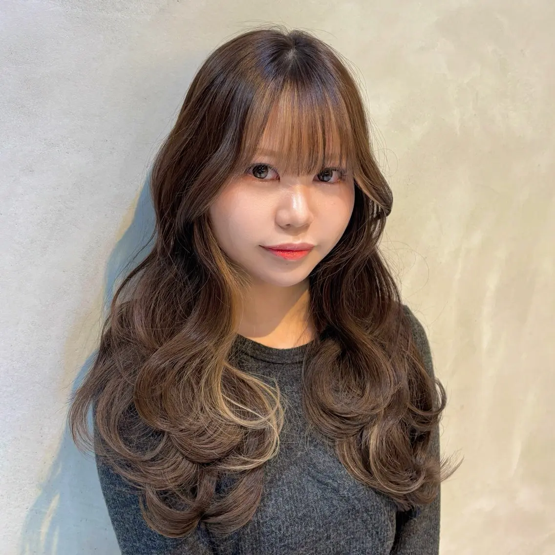 ロング レイヤーカット カット ヘアカラー トリートメント ヘッドスパ レイヤーカット /艶カラー/若林のヘアスタイル