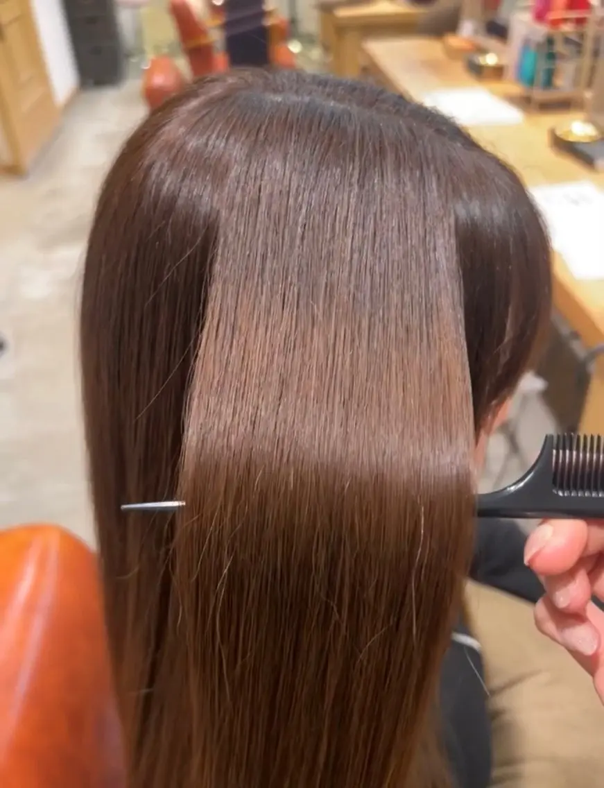 カラー 髪質改善 カット ヘアカラー トリートメント ウチイケ コハルのヘアスタイル