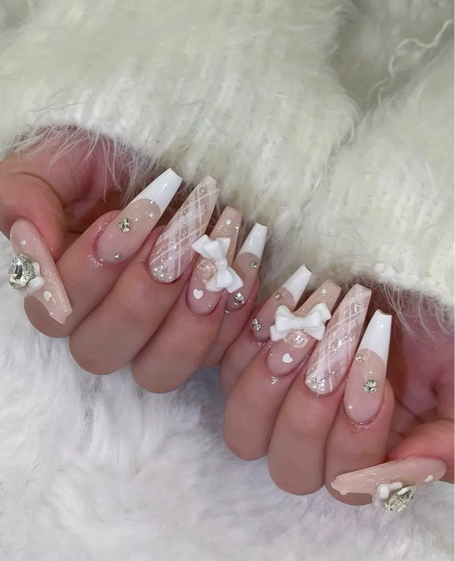 ネイル フットネイル ロングネイル マグネットネイル ネイルチップ ワンホンネイル ハンドネイル Lyna 池袋のネイルデザイン