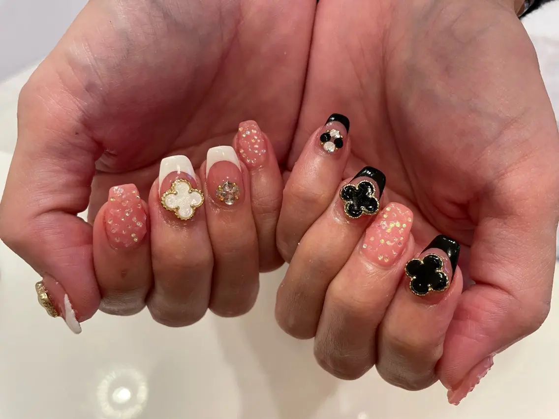 ネイル ♡ビジュール♡ NAIL &まつ毛のマツエク・マツパデザイン