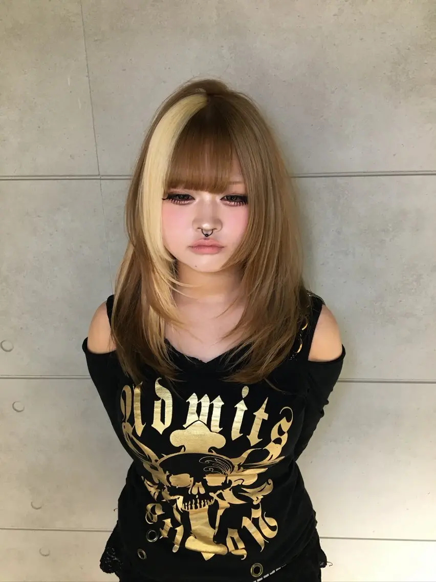 セミロング カラー ヘアカラー トリートメント Hanaka🪷 ニュアンス×レイヤーのヘアスタイル