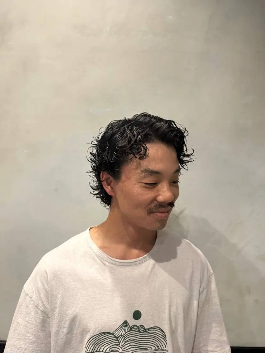 ショート パーマ メンズ 梶浦 旺大のヘアスタイル