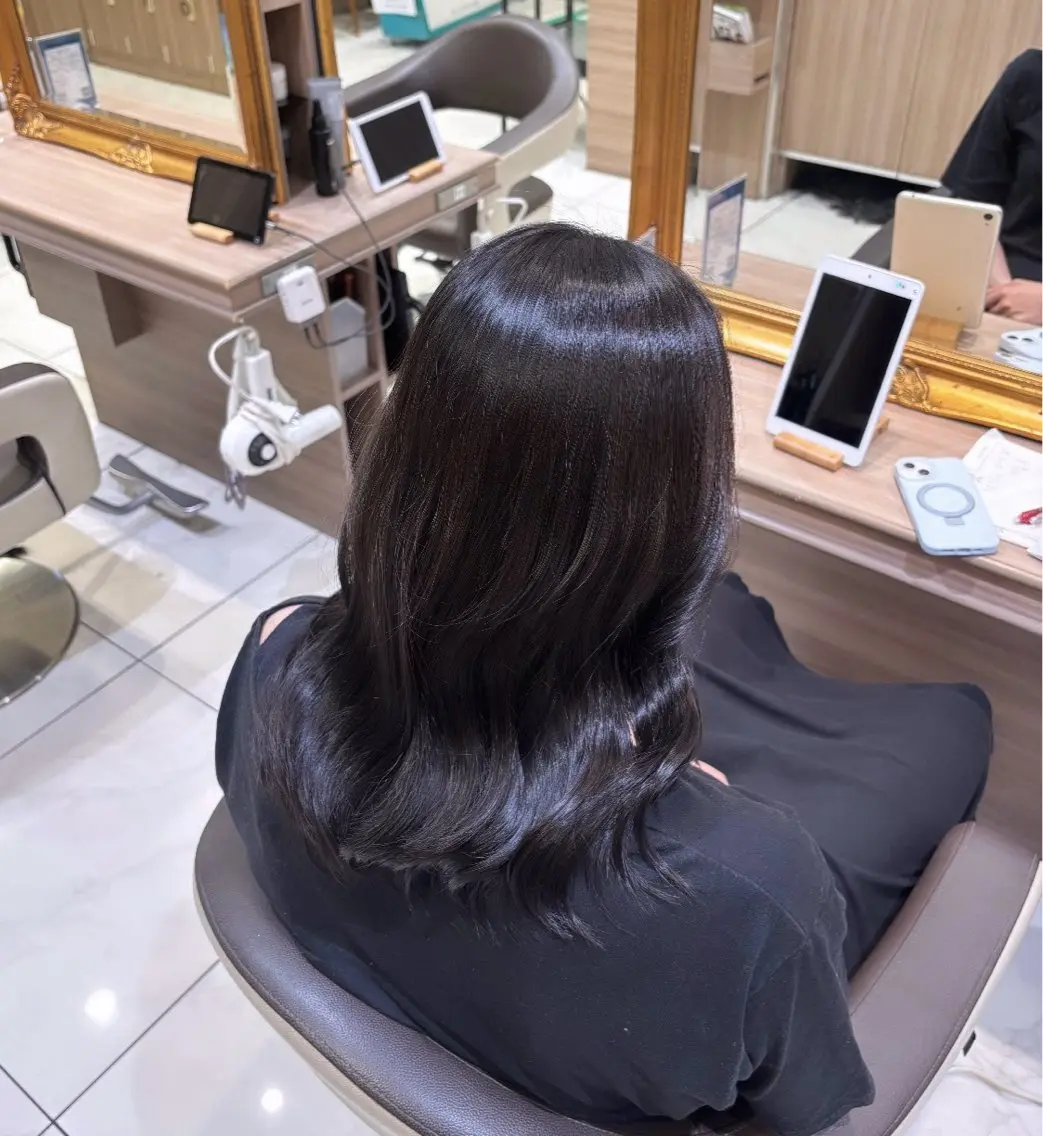 ミディアム カラー ヘアカラー トリートメント 🪽‪towa / 透明感カラーのヘアスタイル