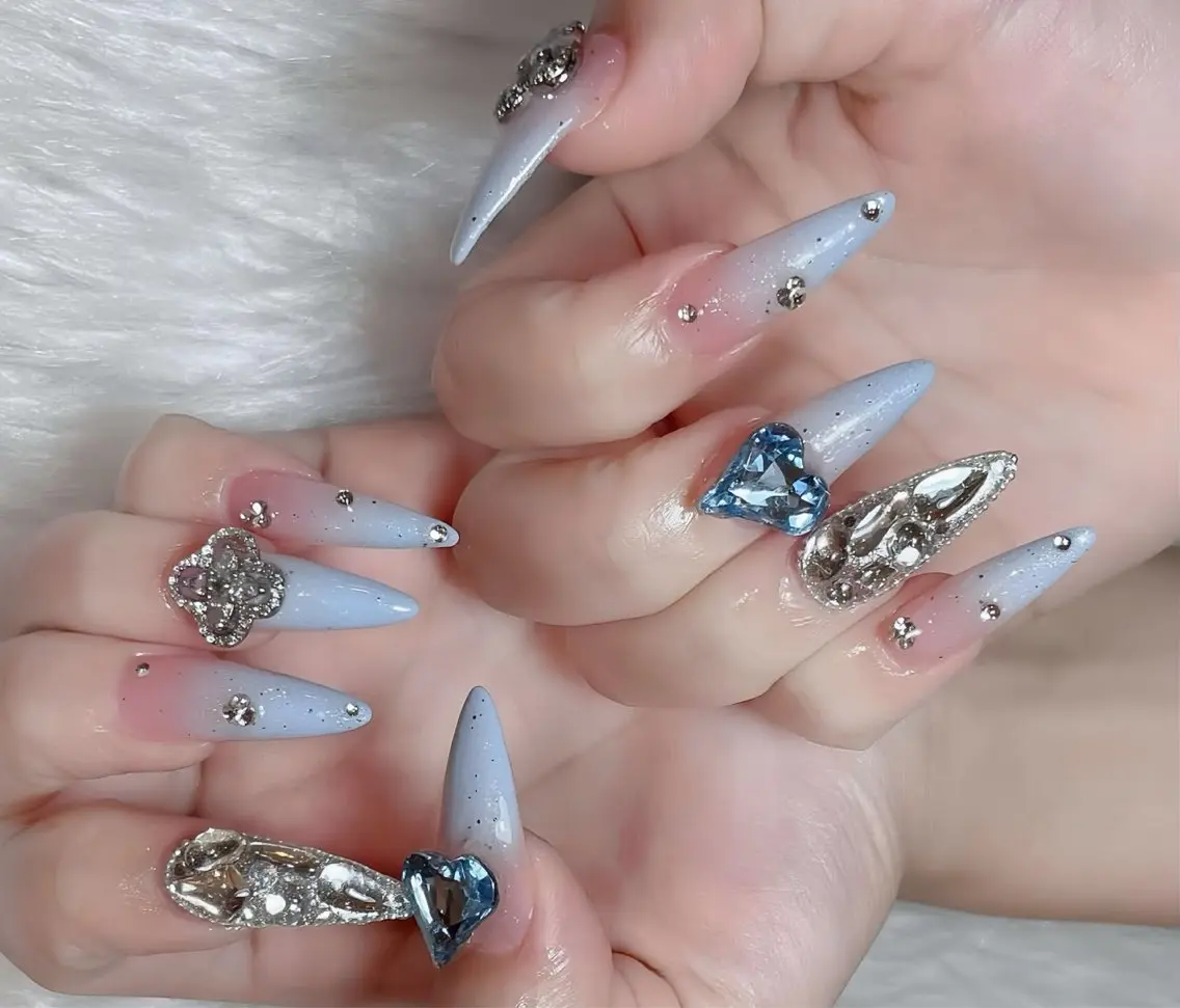 ネイル チークネイル 桜ネイル フレンチネイル ジェルネイル ガラスフレンチ Rin Nail 新大久保店のネイルデザイン