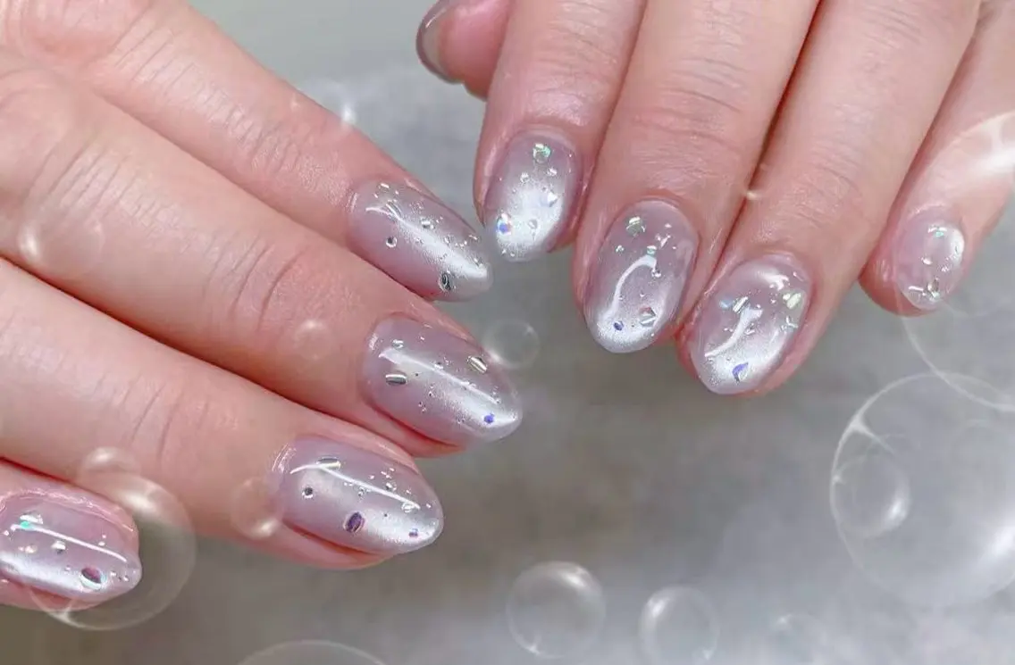 ネイル オーロラネイル べっ甲ネイル チークネイル 成人式 長さ出し ハンドネイル ハンドケア For you. Nail Salonのネイルデザイン