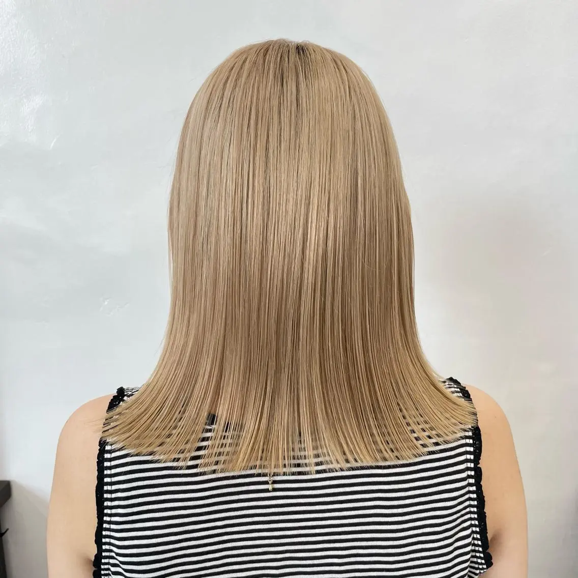 セミロング カラー ヘアアレンジ ブロンド ラベンダーカラー ラベンダーピンク ピンクカラー 【柔らか透明感✨/ 似合せ前髪】大石葉月のヘアスタイル