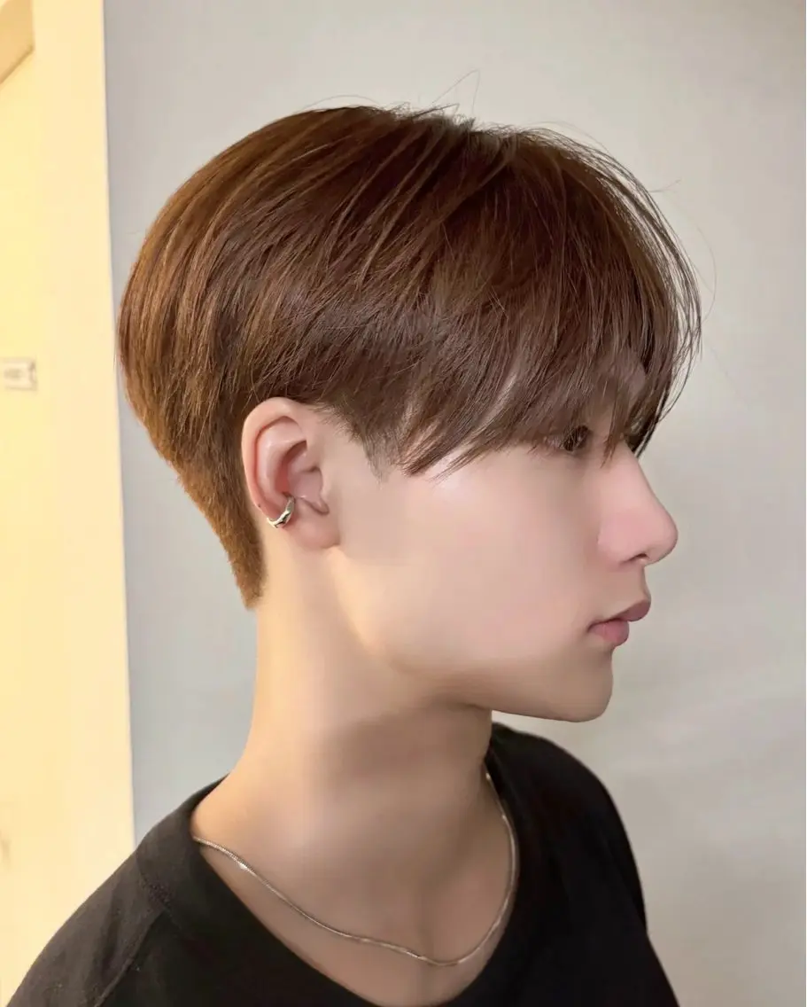 カラー メンズ メンズ韓国風 韓国マッシュ マッシュ ヘアカラー 韓国風カット✂️ 京介のヘアスタイル