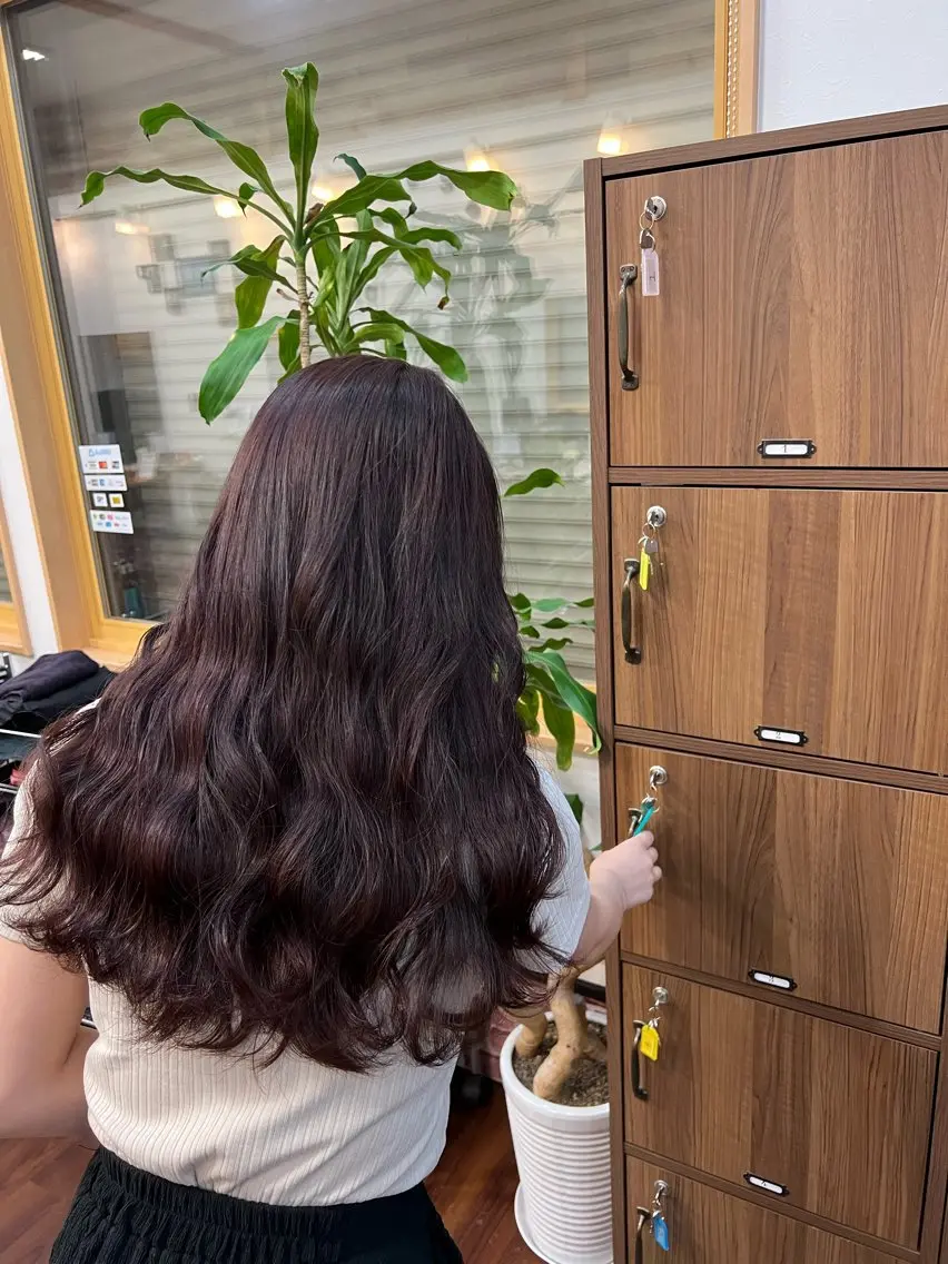 カラー ピンクカラー 松田 紗采のヘアスタイル