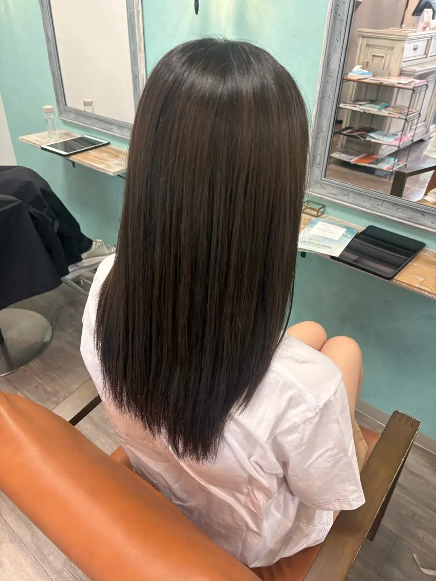 セミロング カラー アッシュ アッシュブラウン ブラウンカラー ERII /伏見 カットモデル募集中!のヘアスタイル