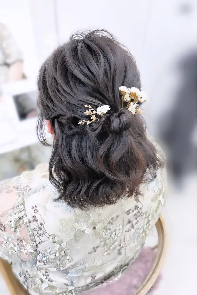 ミディアム ヘアアレンジ ハーフアップ 結婚式・ブライダル ヘアセット ゆうひ🎀艶カラー/ ヘアメ/チョコカラーのヘアスタイル