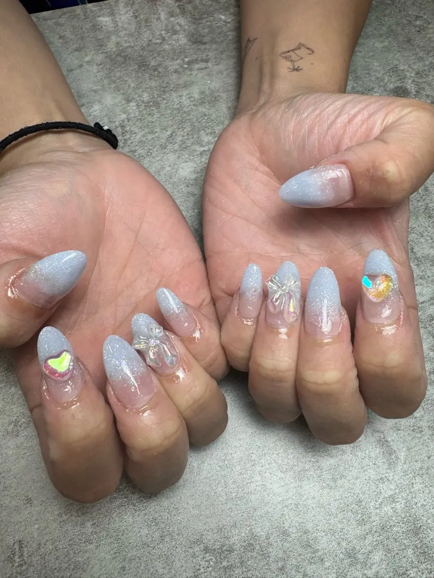 ネイル グラデーション ラメ(グリッター) ラメグラデーション スカルプネイル MATATABI. kumiのネイルデザイン