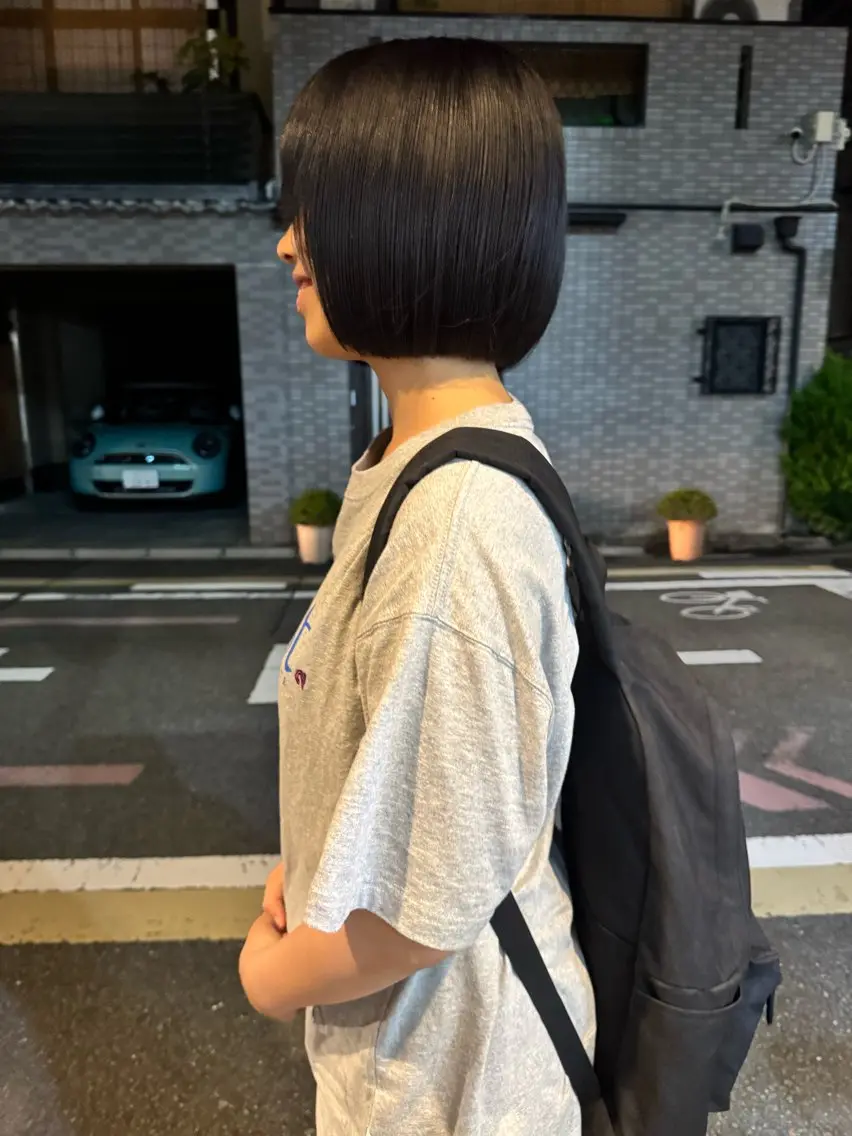 ショート ボブ 薮 夏帆のヘアスタイル
