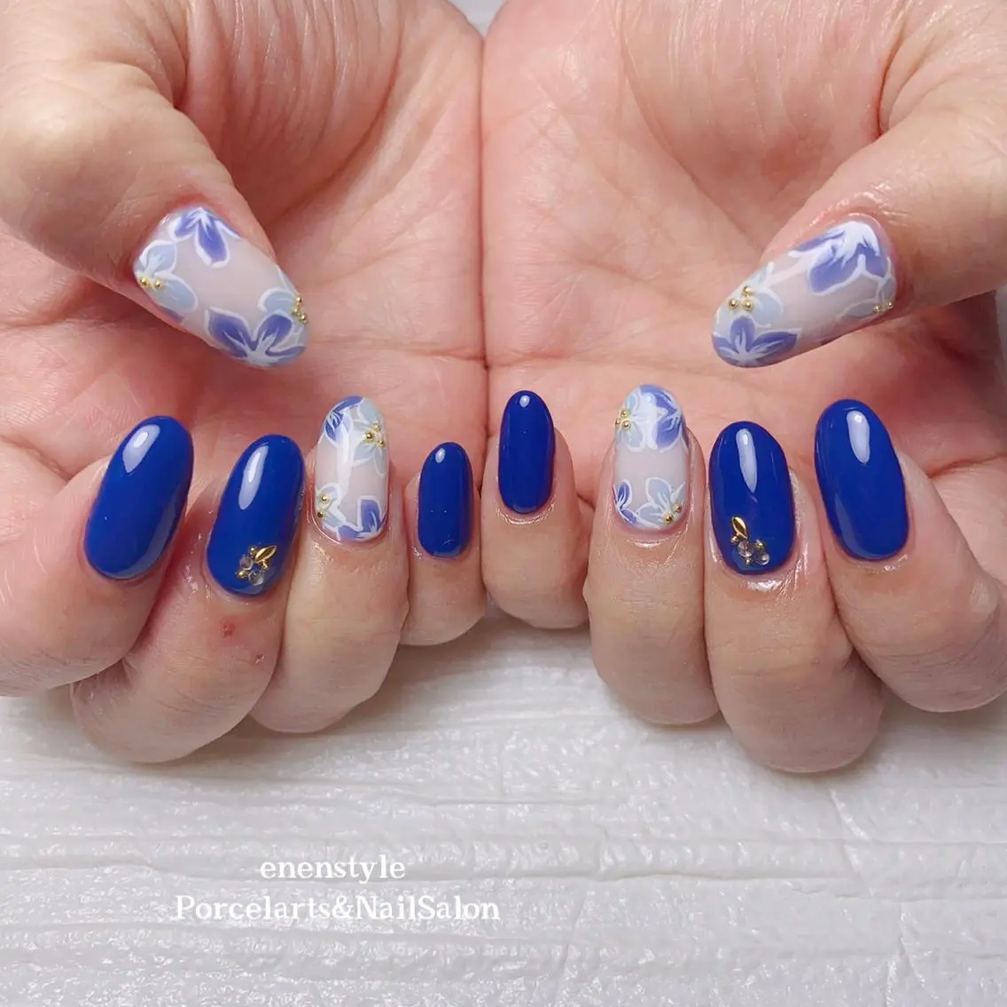ミディアム ネイル 🐾enen style 🐾のネイルデザイン