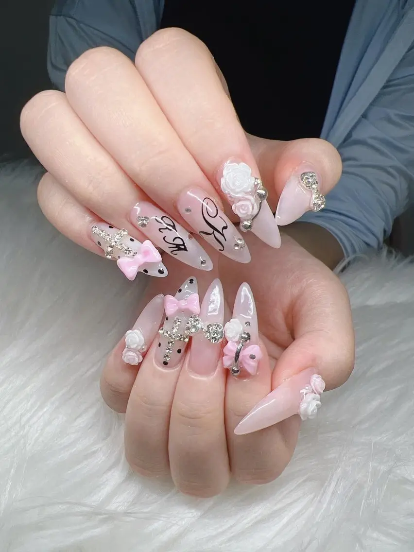ネイル ハンドネイル Lee Nailsのネイルデザイン