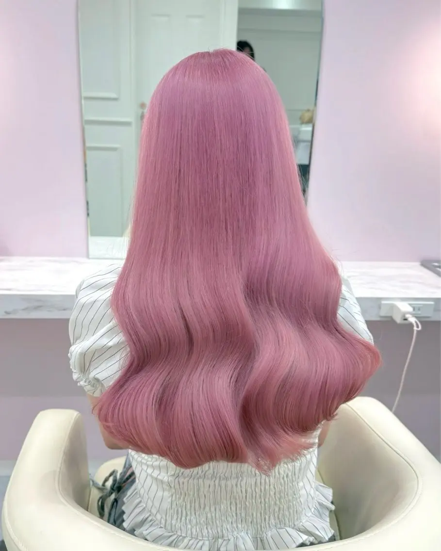 ロング カラー ブリーチ 透明感カラー ハイトーンカラー ラベンダーカラー ラベンダーピンク ヘアカラー ハイトーンカラー💞 くるみ🎀のヘアスタイル