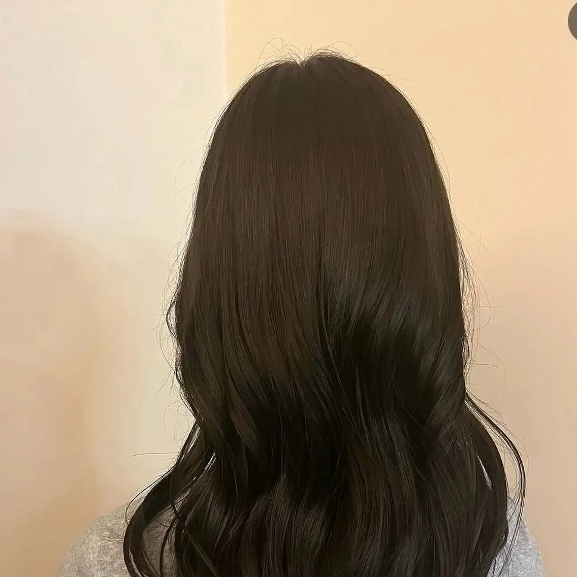 カラー ヘアカラー 塚原 怜音のヘアスタイル