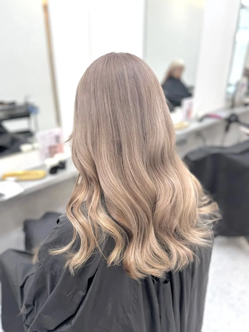 カラー ヘアカラー 韓国レイヤー艶カラー ブリーチ otohaのヘアスタイル
