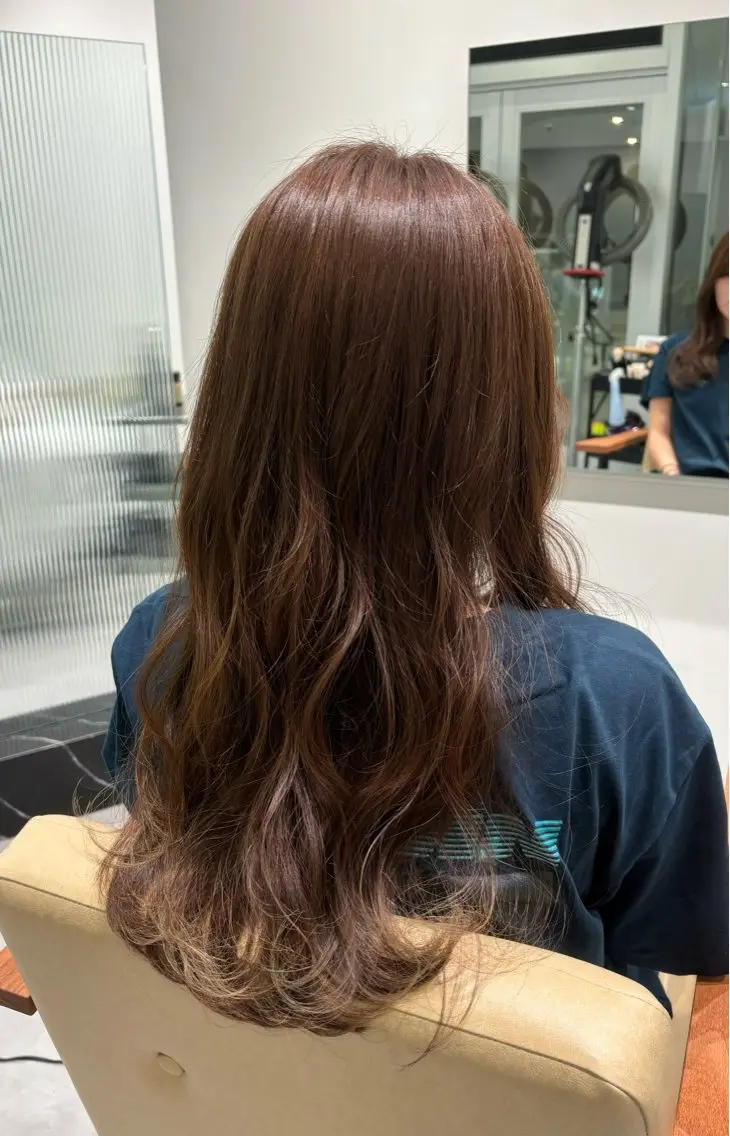 ロング カラー カット ヘアカラー トリートメント 岐阜駅/レイヤー/パ ーマ/デザインカラーのヘアスタイル