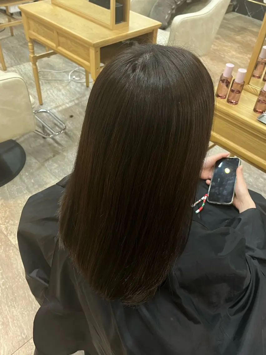 ミディアム ヘアカラー 縮毛矯正⚡️カラー いいじまのヘアスタイル