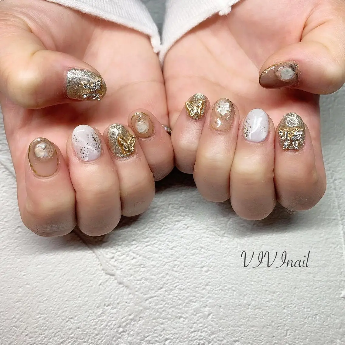 ネイル ニュアンスネイル ハンドネイル vivi nailのネイルデザイン