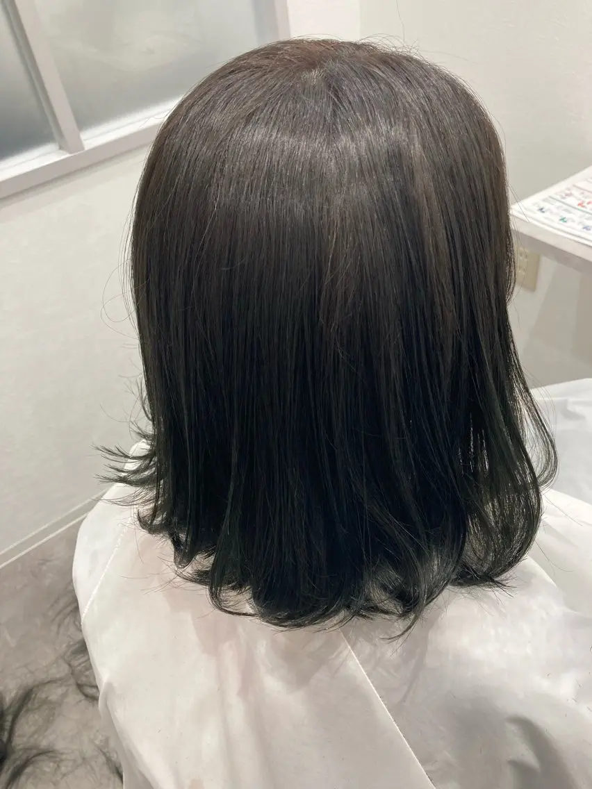 ミディアム カラー ベージュカラー グラデーションカラー オリーブベージュ カット ヘアカラー トリートメント 髪質改善/透明感 カラー/内藤有須加のヘアスタイル