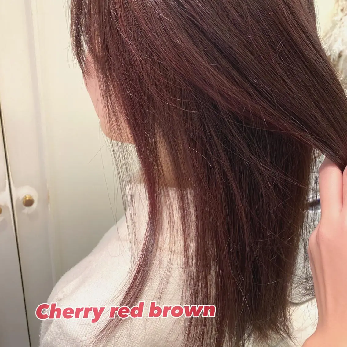セミロング カラー アッシュ ブラウンカラー 透明感カラー グレージュ ヘアカラー 大久保 愛のヘアスタイル