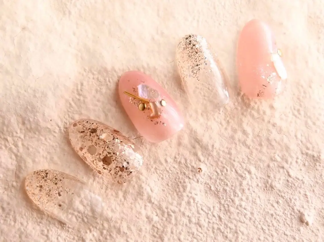 ネイル ジェルネイル ミラーネイル ニュアンスネイル オフィスネイル ショートネイル kiu nailsalonのネイルデザイン