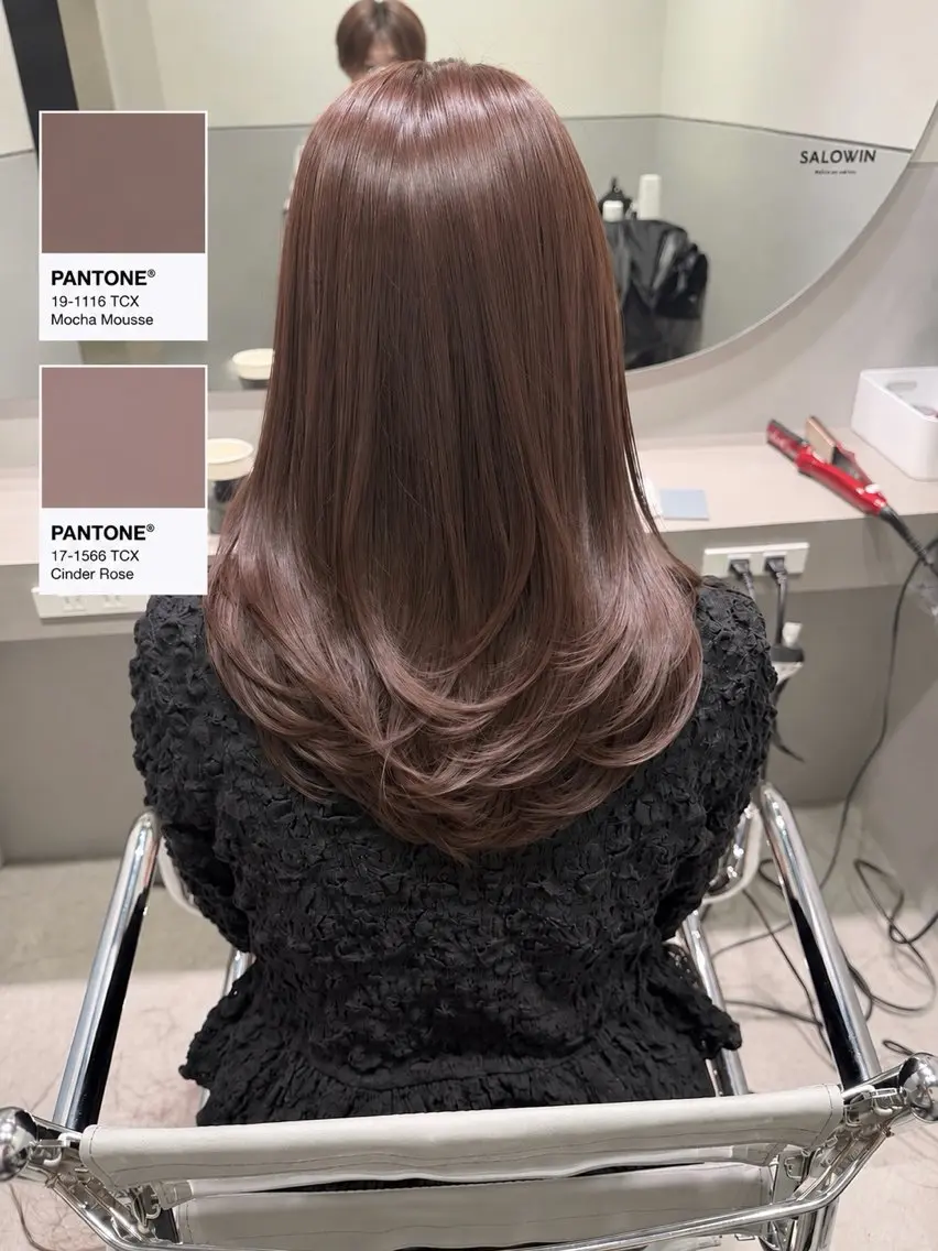 セミロング カラー ブリーチ ブラウンカラー 透明感カラー モカブラウン ブリーチなしカラー カット ヘアカラー トリートメント KAITO/透明感× 艶カラー/レイヤーのヘアスタイル