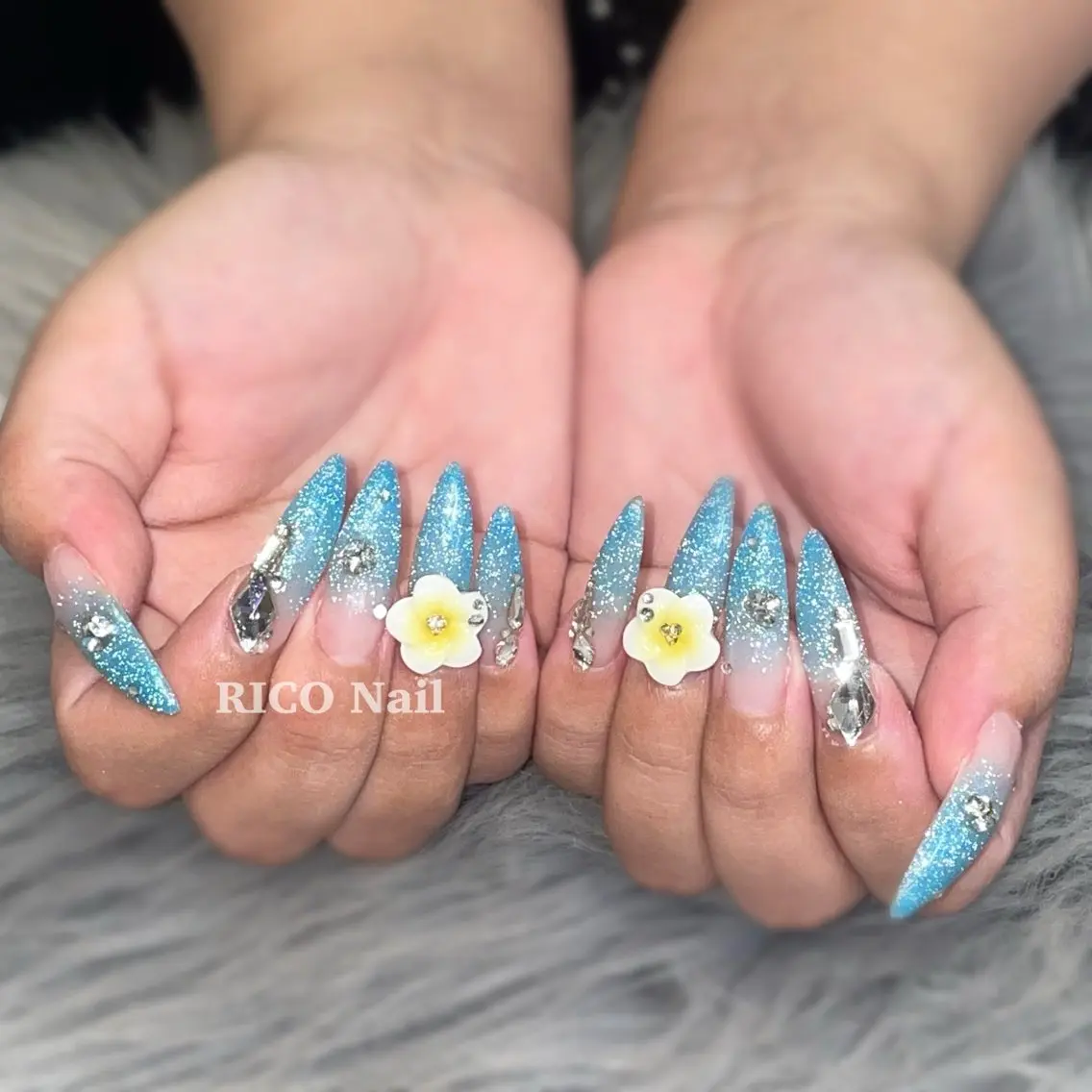 ネイル ハンドネイル RICO Nail パーツつけ放題🌈のネイルデザイン