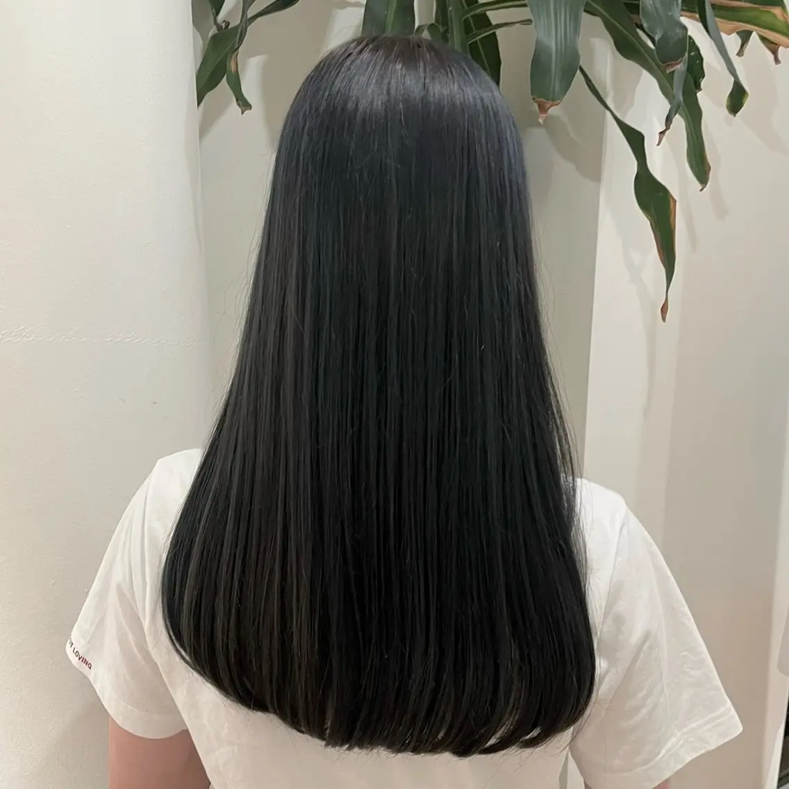 ロング カラー ブルーカラー ネイビーカラー ヘアカラー るな/暖色、 ベージュカラー🎀のヘアスタイル