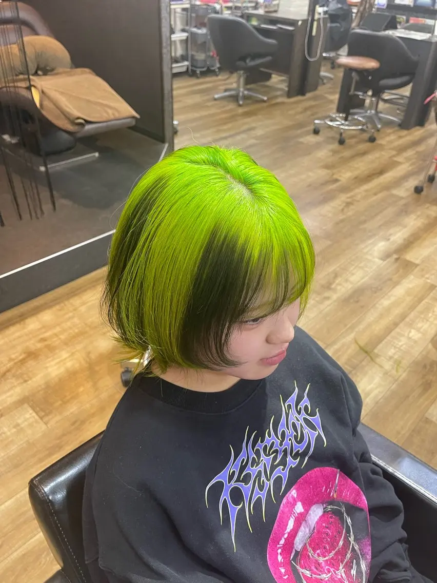 ショート カラー デザインカラー ANDIAMO SAKAE🍁楓のヘアスタイル