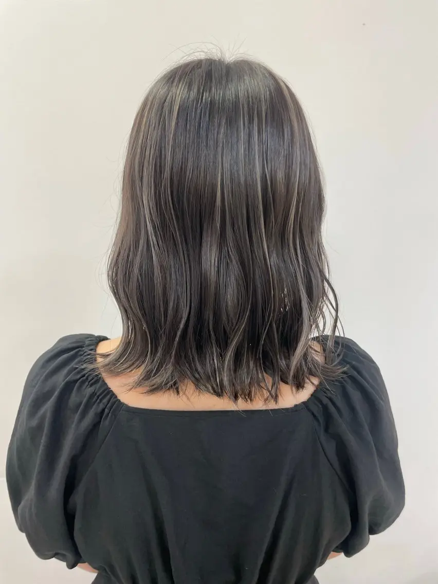 カット＋ダークトーンカラー🖤🤎＋トリートメント＋ヘアセットの写真