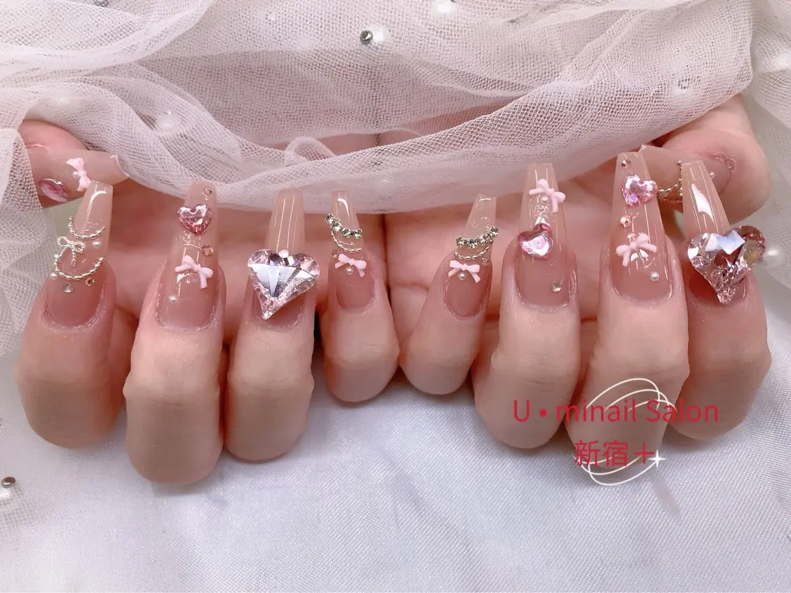 ネイル UMI ネイルサロン新宿🎀のネイルデザイン