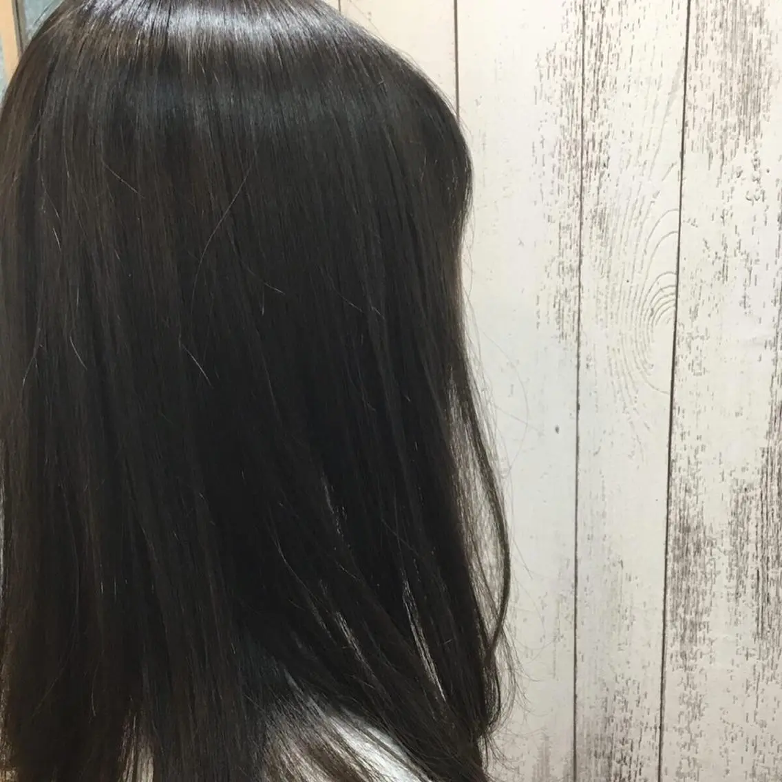 ミディアム カラー embrace エンブレイスのヘアスタイル