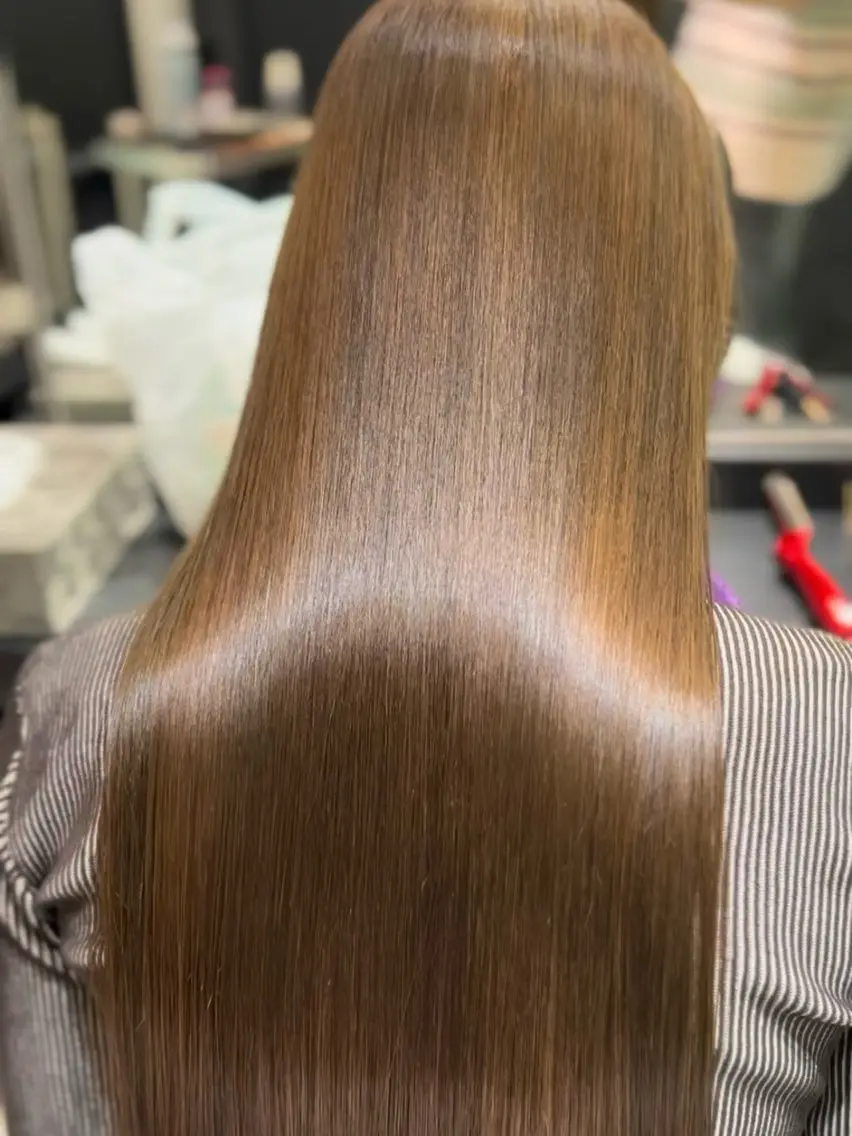 カラー ベージュカラー ブリーチ ダブルカラー ブリーチなしカラー オリーブベージュ 二宮 陽太のヘアスタイル
