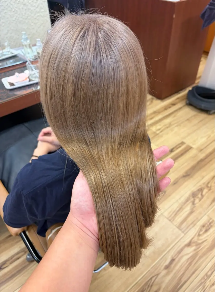 セミロング Début 【ユウカ】のヘアスタイル