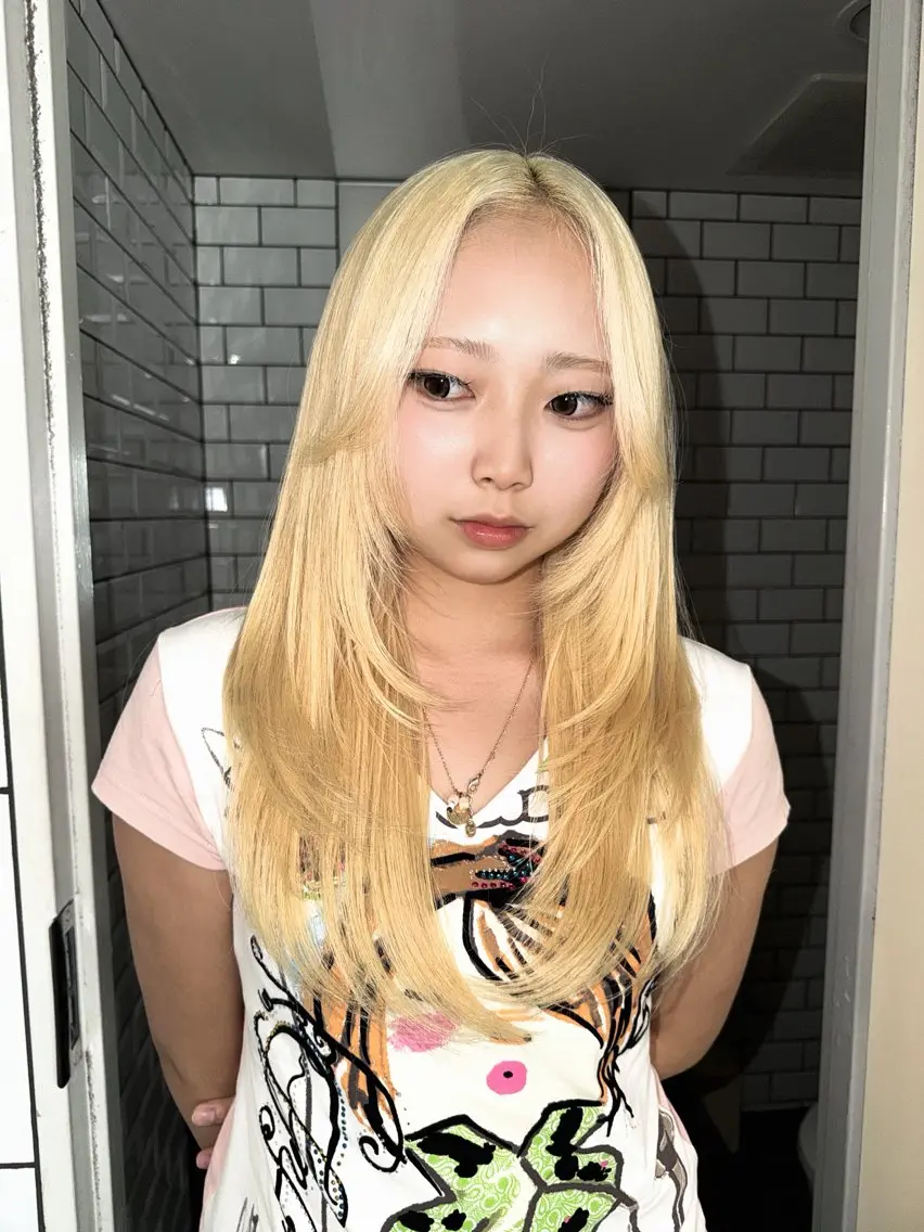 ロング ヘアカラー ハイトーン/ダメージ レス/ソウイチロウのヘアスタイル
