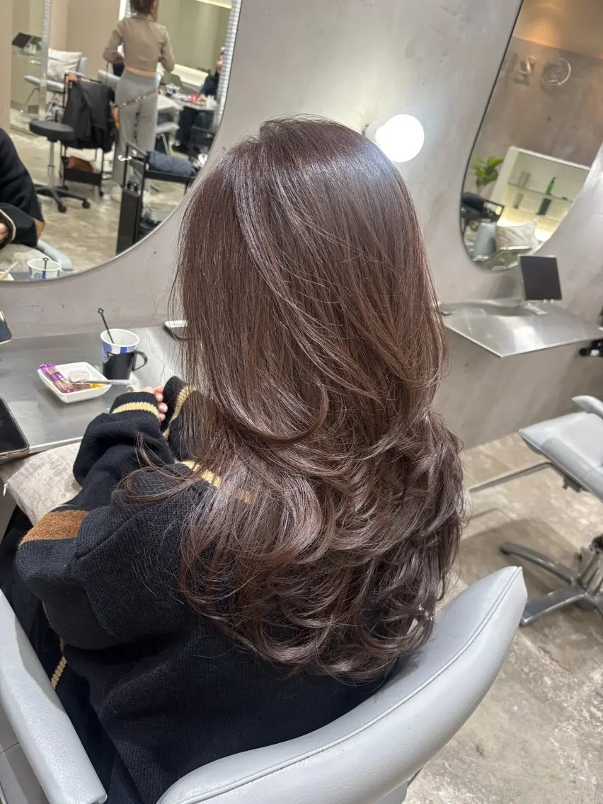 ロング レイヤーカット コトネ🫧 韓国風レイヤーカットのヘアスタイル