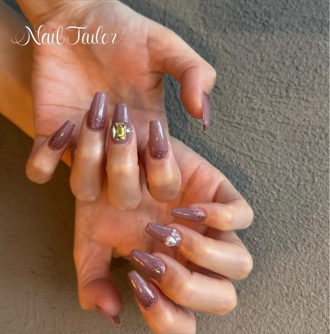 ネイル 長さ出し グラデーション キラキラネイル ラメ(グリッター) ラメグラデーション NailTailor ネイルテイラーのネイルデザイン
