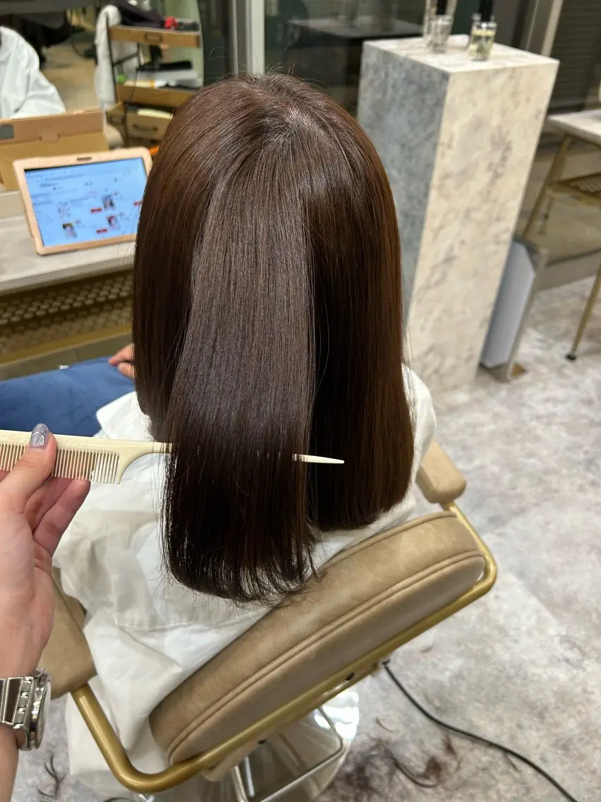 ミディアム ヘアカラー LOA Ririのヘアスタイル