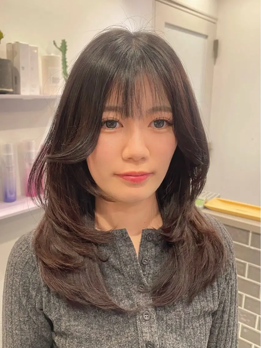 ミディアム カラー カット ヘアカラー トリートメント 海外レイヤー/ レイヤーカット/和田のヘアスタイル